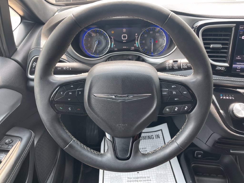 Used 2024 Chrysler Pacifica Touring FWD image 29