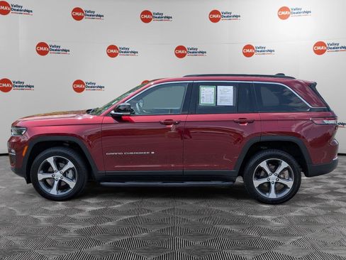Used 2024 Jeep Grand Cherokee Limited w/ Luxury Tech Group II AWD/4WD image 8