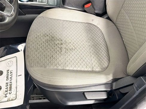 Used 2022 Ford Escape SE image 18