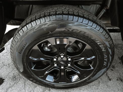 Used 2022 Ford F150 XLT w/ Equipment Group 302A High AWD/4WD image 8