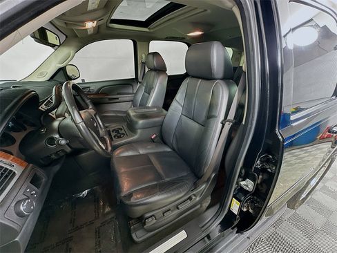 Used 2008 GMC Yukon SLT w/ SLT Preferred Equipment Group image 24