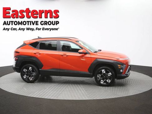 Used 2024 Hyundai Kona SEL AWD/4WD image 44