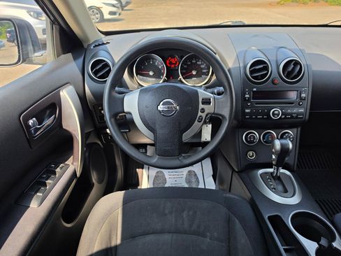 Used 2009 Nissan Rogue S FWD image 16