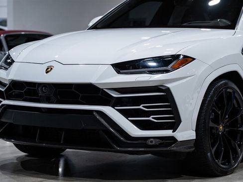 Used 2022 Lamborghini Urus AWD/4WD image 69