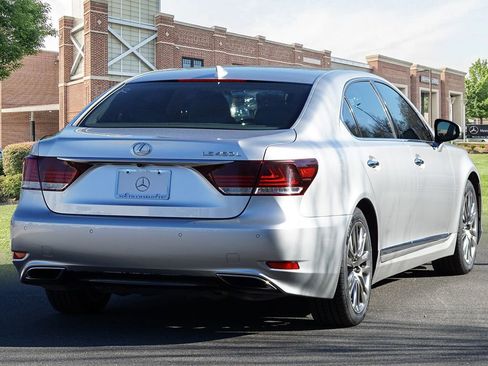 Used 2016 Lexus LS 460 L image 6