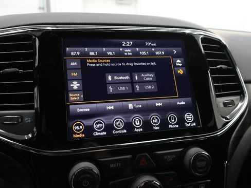 Used 2020 Jeep Grand Cherokee Altitude AWD/4WD image 50
