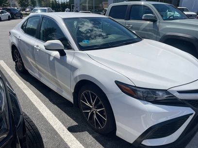 Used 2024 Toyota Camry SE w/ Cold Weather Package