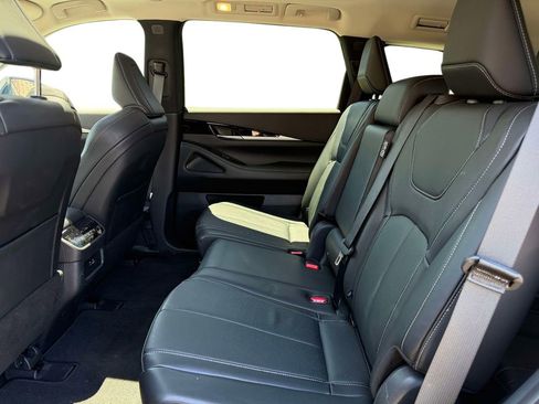 Used 2025 INFINITI QX60 Pure AWD/4WD image 21
