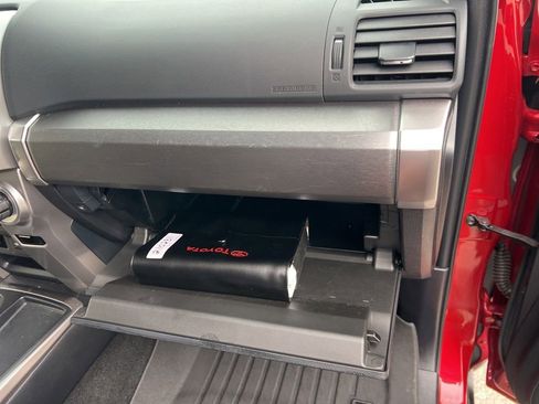 Used 2021 Toyota 4Runner SR5 RWD image 51