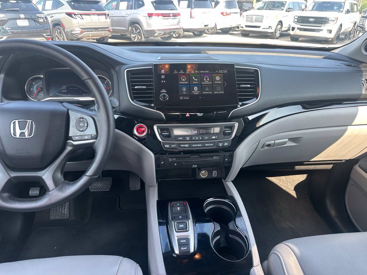 Used 2019 Honda Pilot Touring image 10