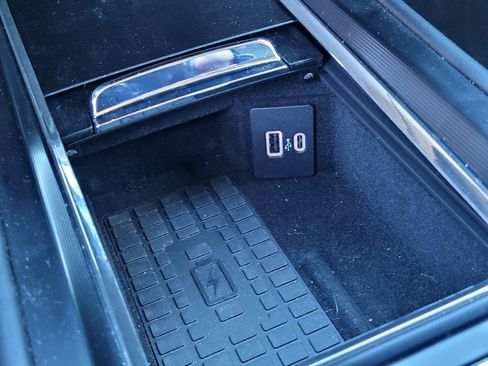 Used 2025 Lincoln Corsair FWD w/ Equipment Group 101A image 26