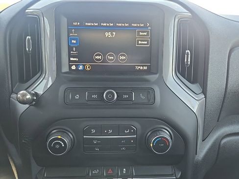 Used 2022 Chevrolet Silverado 2500 LT w/ Convenience Package image 6