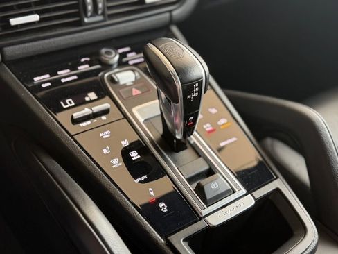 Certified 2020 Porsche Cayenne S AWD/4WD image 17
