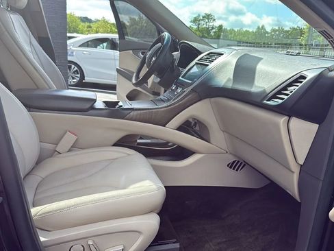 Used 2017 Lincoln MKX Select w/ Select Plus Package image 31