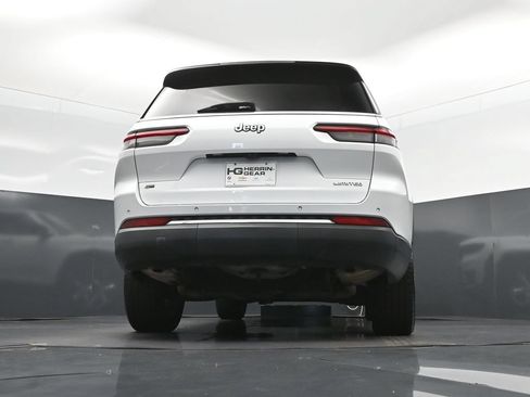 Used 2021 Jeep Grand Cherokee L Limited RWD image 41
