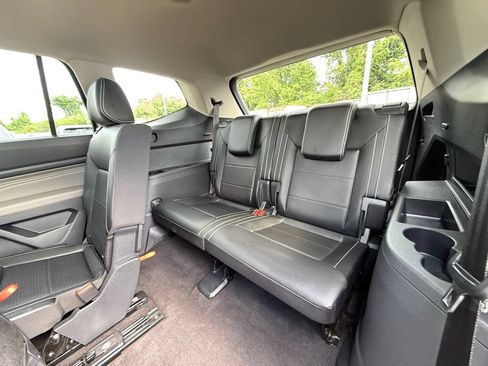 Used 2023 Volkswagen Atlas SEL AWD/4WD image 27