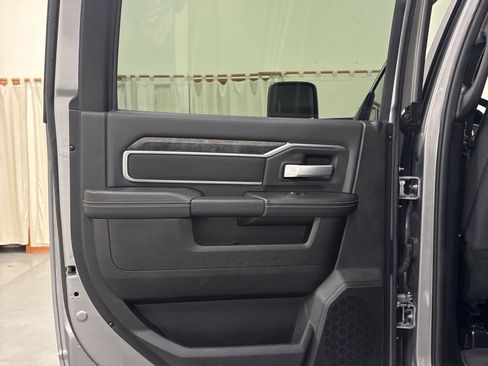 Used 2024 RAM 2500 Big Horn w/ Bed Utility Group image 24