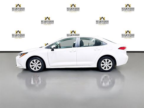 Used 2024 Toyota Corolla LE image 8