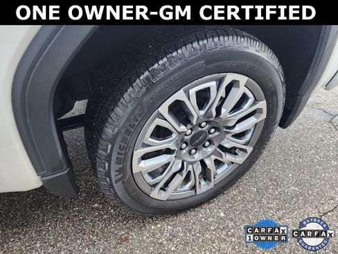 Certified 2024 GMC Sierra 1500 Denali Ultimate image 9