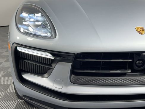 Certified 2026 Porsche Macan S AWD/4WD image 11