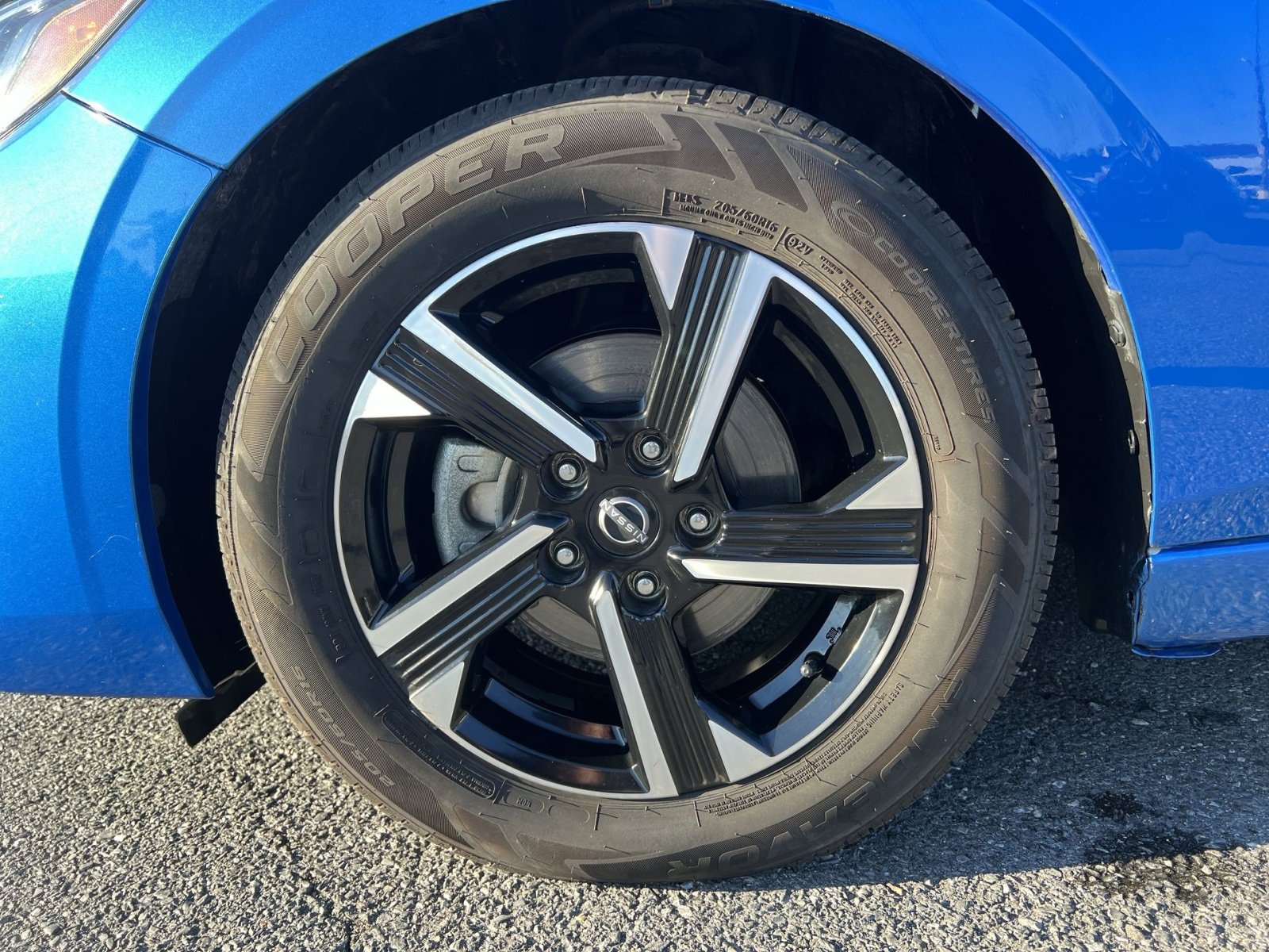 Used 2024 Nissan Sentra SV FWD image 12
