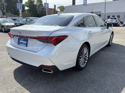 Used 2019 Toyota Avalon Limited w/ Advanced Safety Package image 7