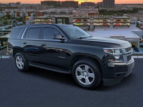 Used 2017 Chevrolet Tahoe LT RWD image 1