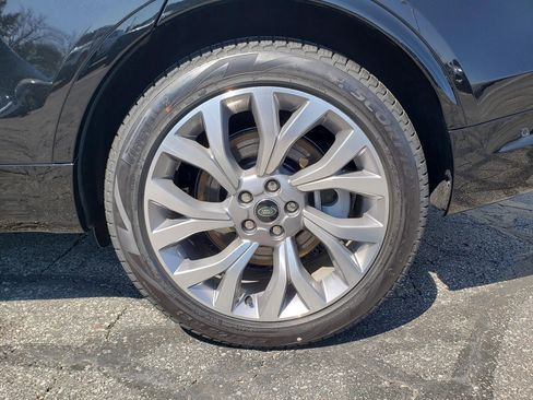 New 2026 Land Rover Discovery Limited Edition image 27