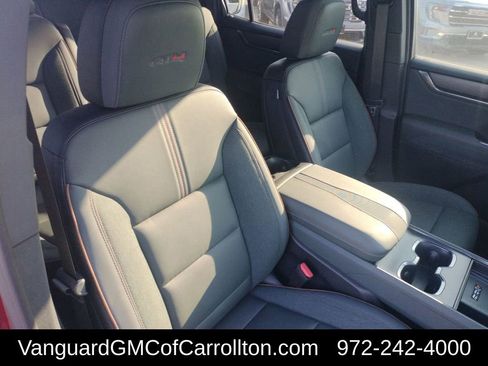 New 2026 GMC Acadia AT4 w/ LPO, Floor Liner Package AWD/4WD image 30