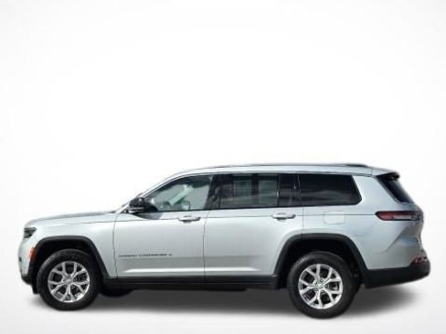 Used 2023 Jeep Grand Cherokee L Limited w/ Luxury Tech Group II AWD/4WD image 12
