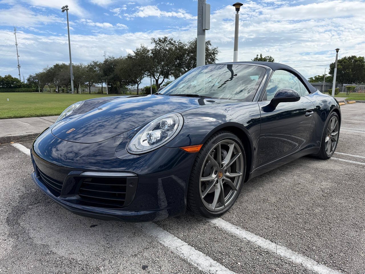 Used 2019 Porsche 911 Carrera RWD image 4