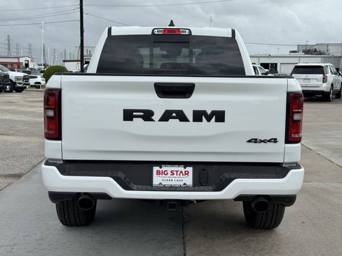 New 2026 RAM 1500 Express AWD/4WD image 9