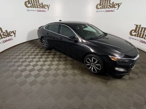 Used 2022 Chevrolet Malibu RS image 2
