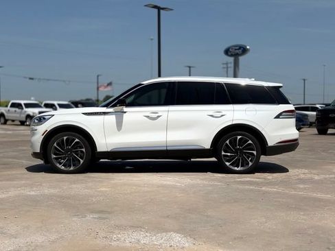 Used 2023 Lincoln Aviator Reserve w/ Equipment Group 201A AWD/4WD image 5