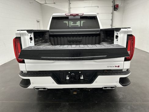 Used 2026 GMC Sierra 1500 AT4 w/ AT4 Premium Package AWD/4WD image 17