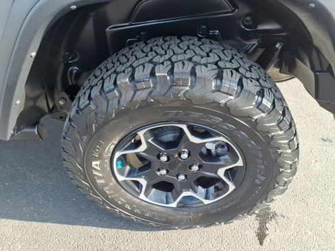 Used 2023 Jeep Wrangler Unlimited Rubicon 4xe w/ Cold Weather Group AWD/4WD image 24