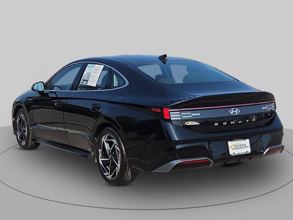 Used 2024 Hyundai Sonata SEL w/ Convenience Package FWD image 5