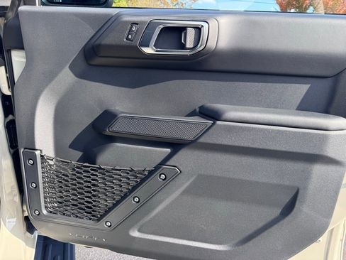 New 2025 Ford Bronco Outer Banks w/ Sasquatch Package image 26