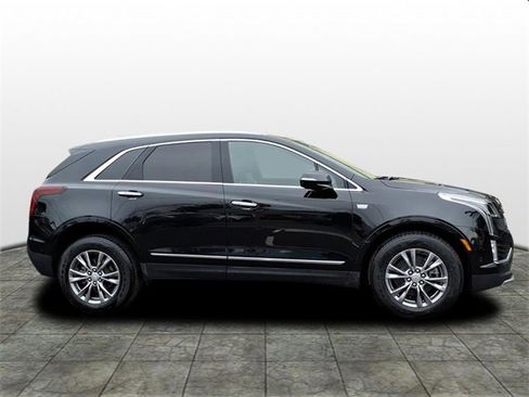 Certified 2022 Cadillac XT5 Premium Luxury w/ Technology Package image 6