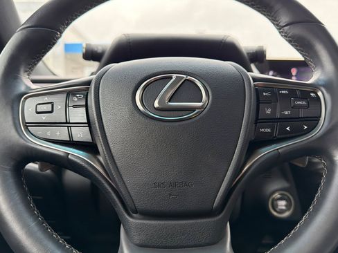 Used 2021 Lexus ES 350 w/ Premium Package image 16