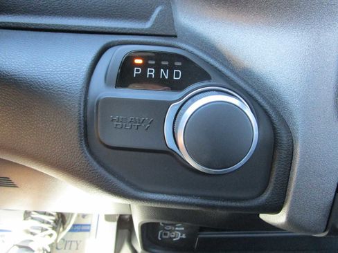 Used 2024 RAM 2500 Tradesman w/ Chrome Appearance Group image 19