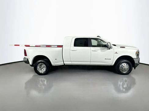 New 2026 RAM 3500 Longhorn AWD/4WD image 8