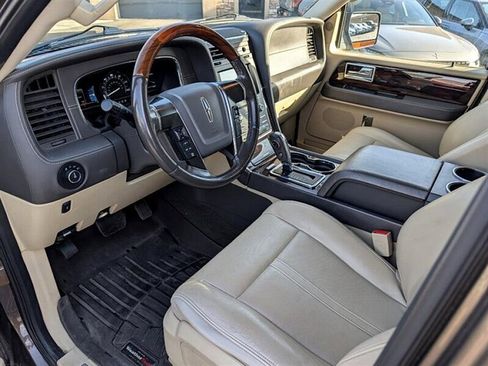 Used 2017 Lincoln Navigator L Reserve image 2