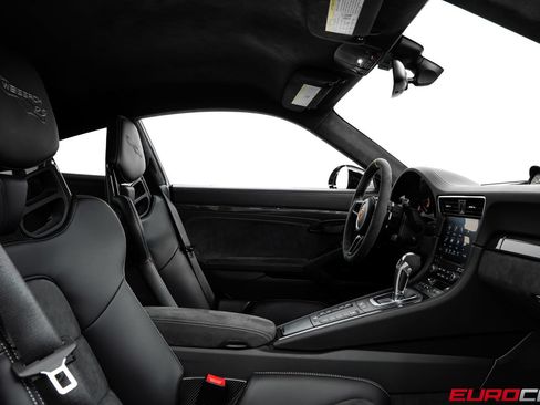 Used 2018 Porsche 911 GT2 RS RWD image 48