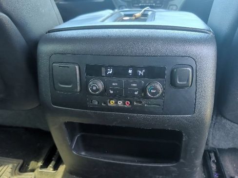 Used 2015 Chevrolet Tahoe LTZ AWD/4WD image 12