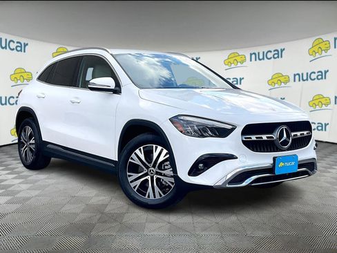 Used 2025 Mercedes-Benz GLA 250 4MATIC image 1