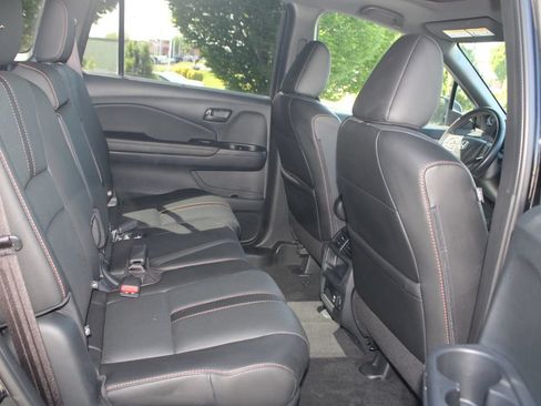 Used 2023 Honda Passport TrailSport image 13