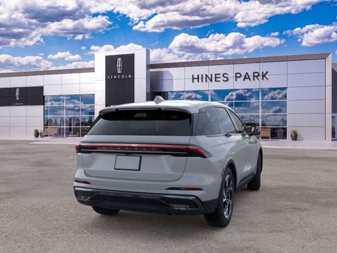 New 2026 Lincoln Nautilus Premier w/ Equipment Group 102A AWD/4WD image 7