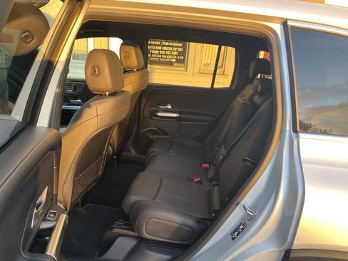 Used 2020 Mercedes-Benz GLB 250 4MATIC image 17