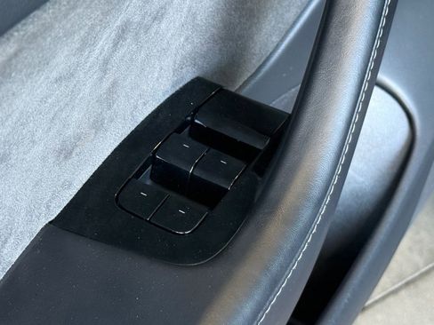 Used 2019 Tesla Model 3 Standard Range Plus image 18